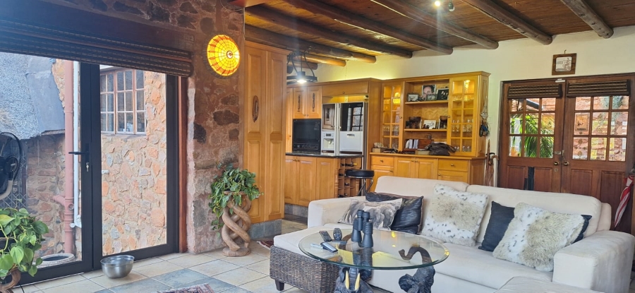 3 Bedroom Property for Sale in Kosmos North West